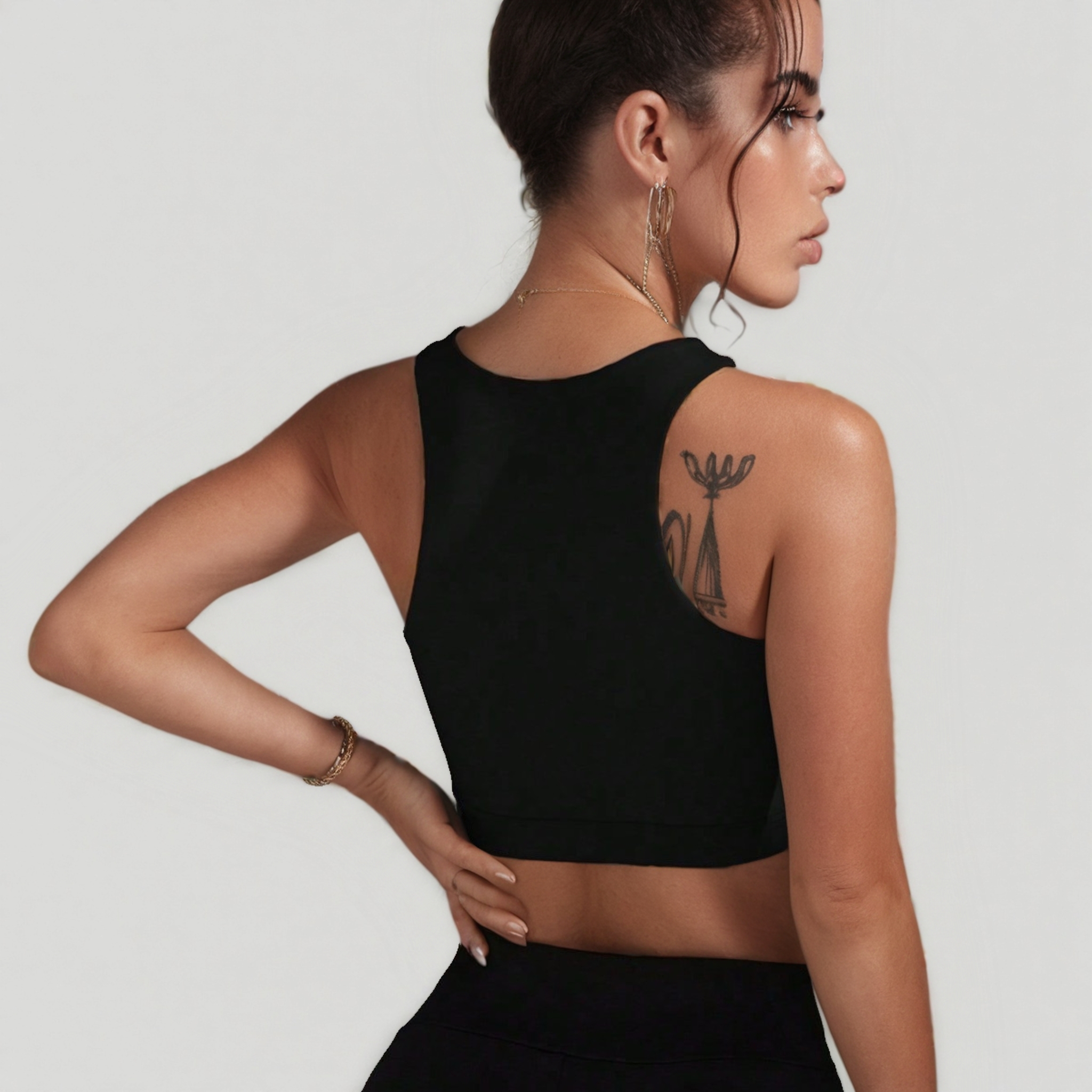 美图设计室_生成记录2026-03-31 (2) Black cross-strip yoga tank top - Image 3